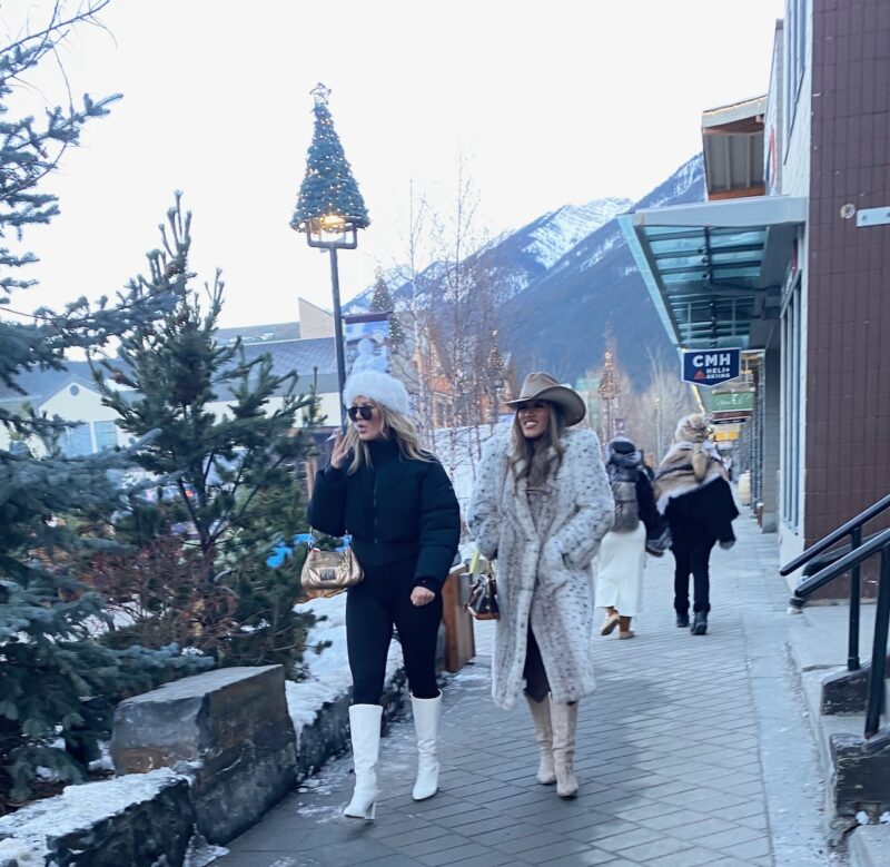 Skijoring in Banff, Canada. Image © PlanetSKI